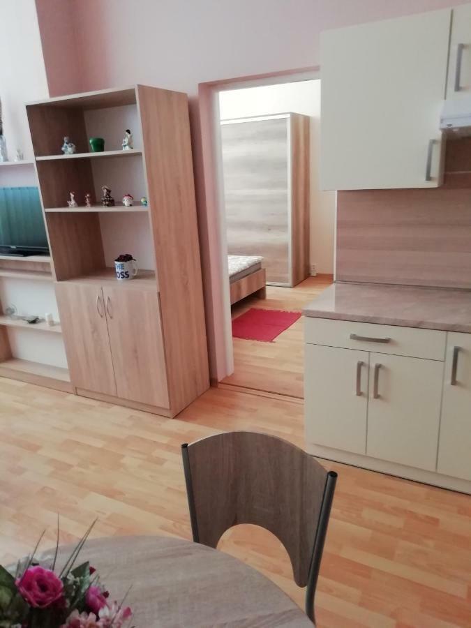 Apartman Lux Presov Exterior photo